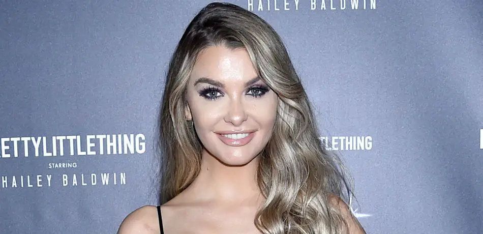 How tall is Emily Sears?
